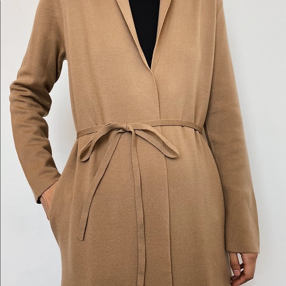 Aritzia babaton Kirby sweater constant caramel - Picture 6 of 10